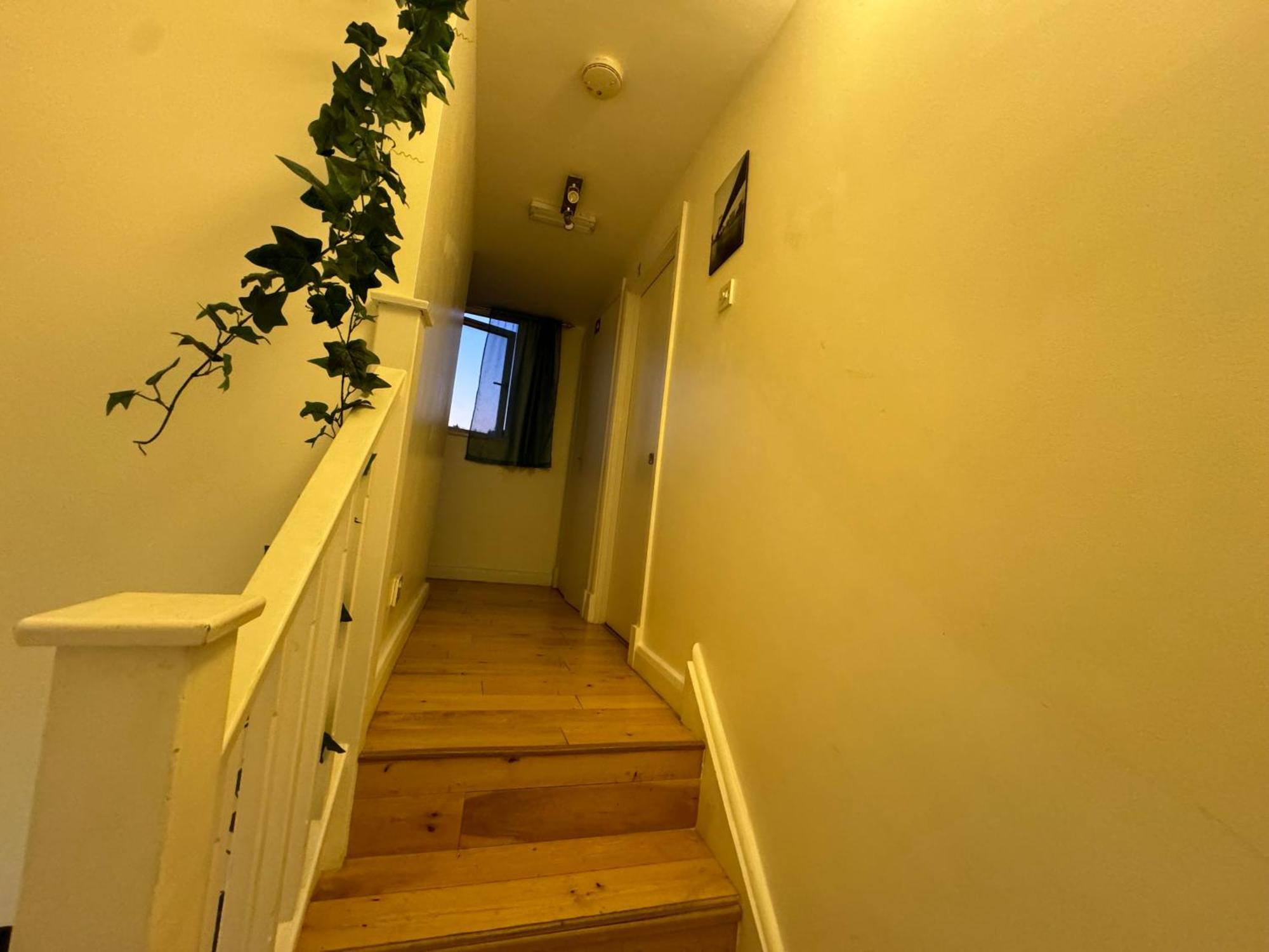 Cozy Rooms Near Central London Exterior photo